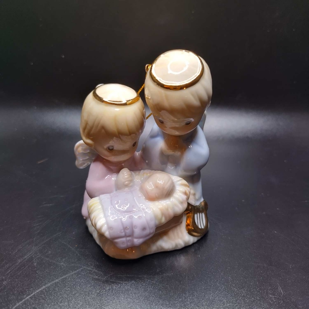 #10Precious Moments angel ornament